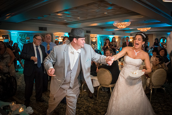 1,clinton-hunterdon-county-NJ-wedding-photographer, cute-sweet--fun-must-have-bride-groom-picture-olde-mill-inn