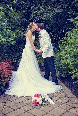23,clinton-hunterdon-county-NJ-wedding-photographer, cute-sweet--fun-must-have-bride-groom-picture-cherryville-photography-primavera