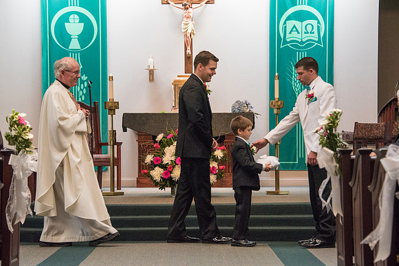 3,clinton-hunterdon-county-NJ-wedding-photographer, cute-sweet--fun-must-have-bride-groom-picture-cherryville-photography-primavera