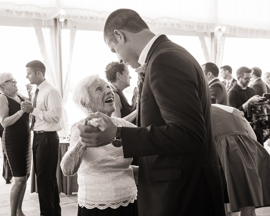 1,clinton-hunterdon-county-NJ-wedding-photographer, cute-sweet--fun-must-have-bride-groom-picture-architechts-golf-club-cherryville-photography