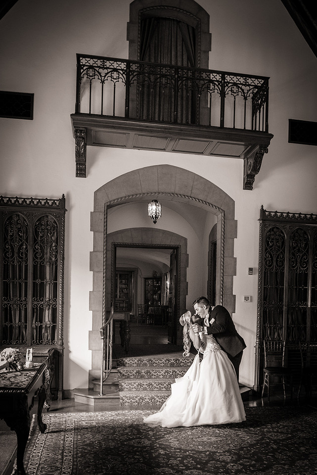 1,clinton-hunterdon-county-NJ-wedding-photographer, cute-sweet--fun-must-have-bride-groom-picture