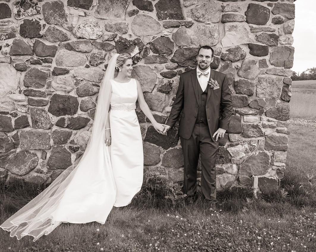 1,clinton-hunterdon-county-NJ-wedding-photographer, cute-sweet--fun-must-have-bride-groom-picture-architechts-golf-club-cherryville-photography