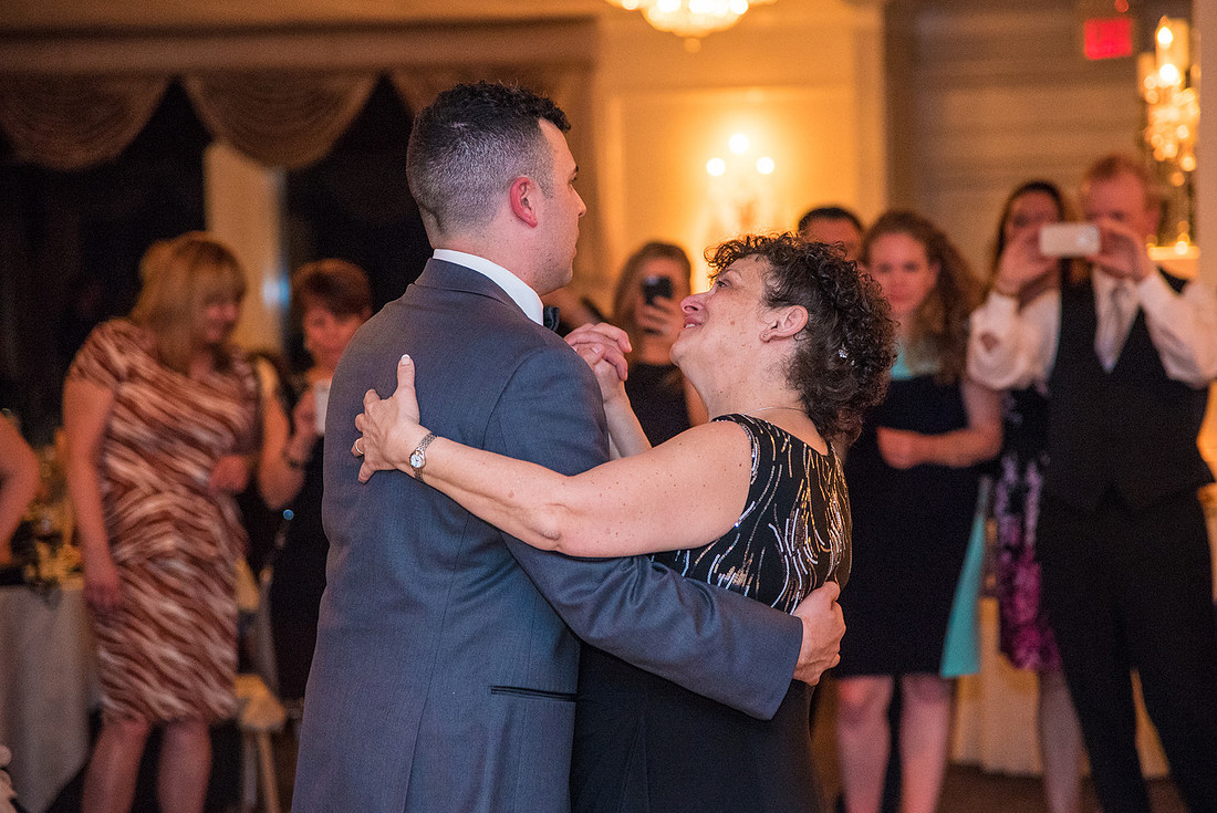 1,Basking-ridge-country-club, cherryville-photography, clinton-hunterdon-country-NJ-wedding-photographer, cross-estates, dolce, must-have-sweet-cute-romantic-wedding-pictures