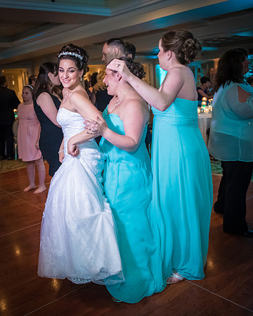 1,clinton-hunterdon-county-NJ-wedding-photographer, cute-sweet--fun-must-have-bride-groom-picture-olde-mill-inn