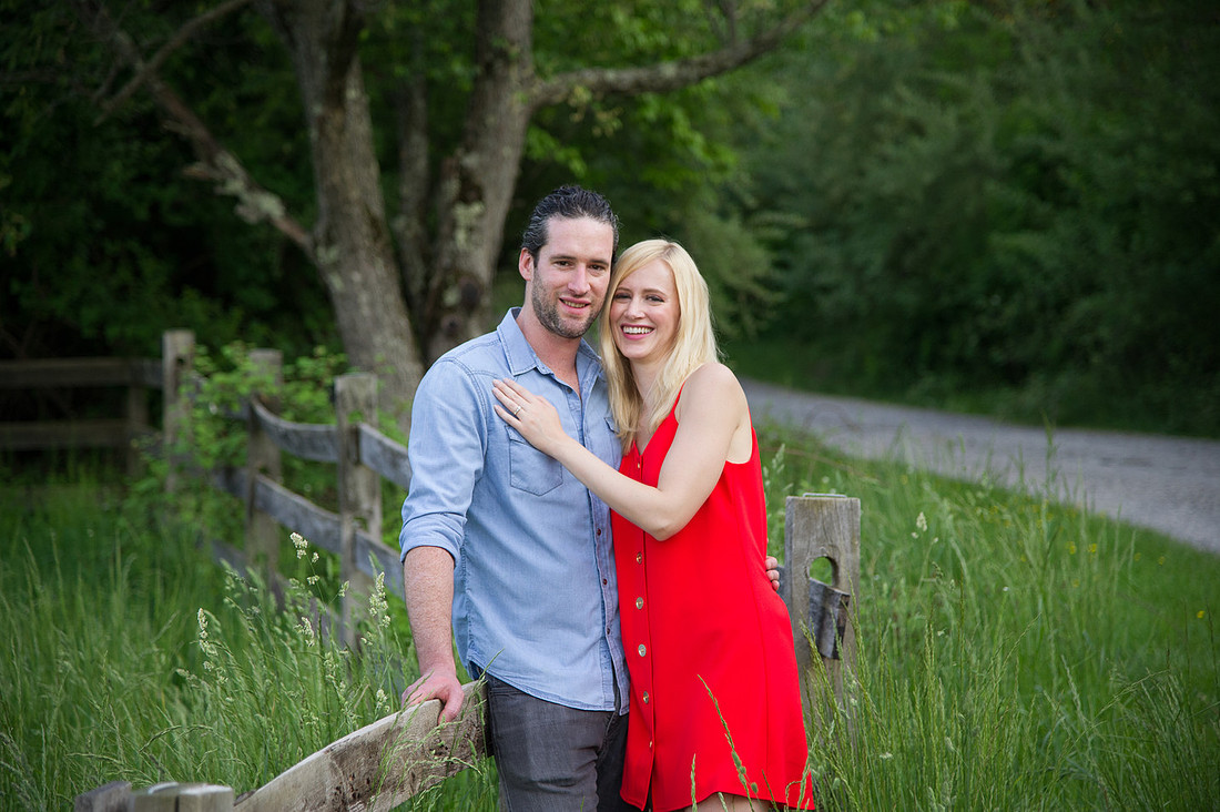 2,clinton-hunterdon-county-NJ-wedding-photographer, cute-sweet--fun-must-have-bride-groom-picture, cute-sweet--fun-must-have-engagement-picture