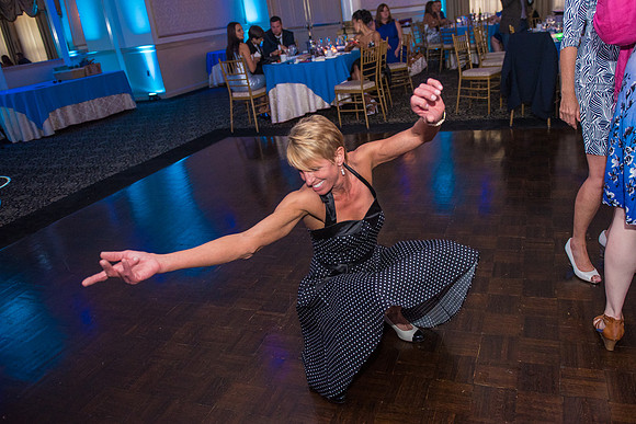 56,clinton-hunterdon-county-NJ-wedding-photographer, cute-sweet--fun-must-have-bride-groom-picture-cherryville-photography-primavera