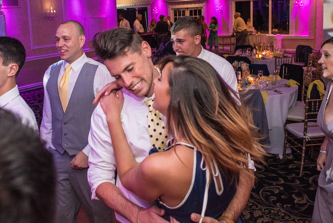 1,clinton-hunterdon-county-NJ-wedding-photographer, cute-sweet--fun-must-have-bride-groom-picture-cherryville-photography-flanders-valley-cc-rustic-barn