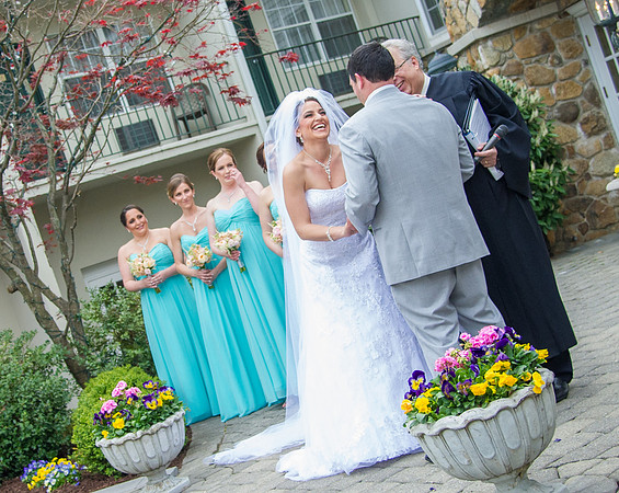 1,clinton-hunterdon-county-NJ-wedding-photographer, cute-sweet--fun-must-have-bride-groom-picture-olde-mill-inn