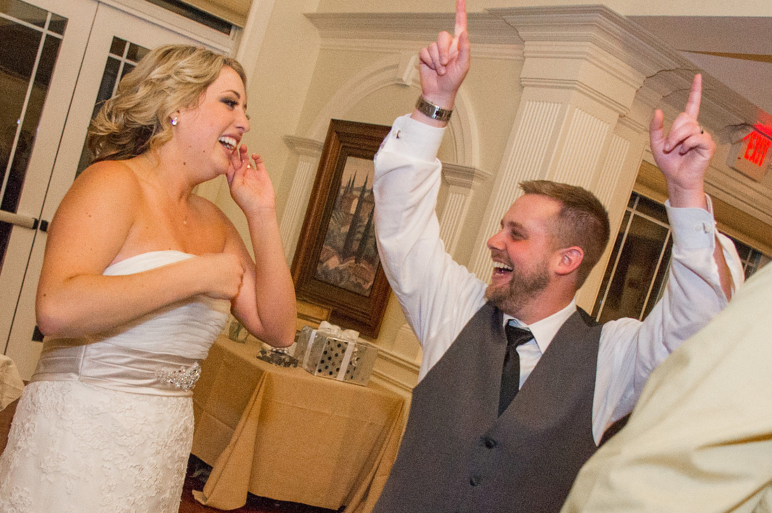 1,clinton-hunterdon-county-NJ-wedding-photographer, cute-sweet--fun-must-have-bride-groom-picture-architechts-golf-club