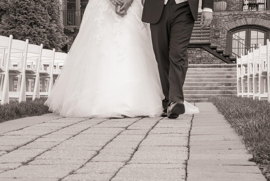 1,clinton-hunterdon-county-NJ-wedding-photographer, cute-sweet--fun-must-have-bride-groom-picture-cherryville-photography-lakehouse-inn