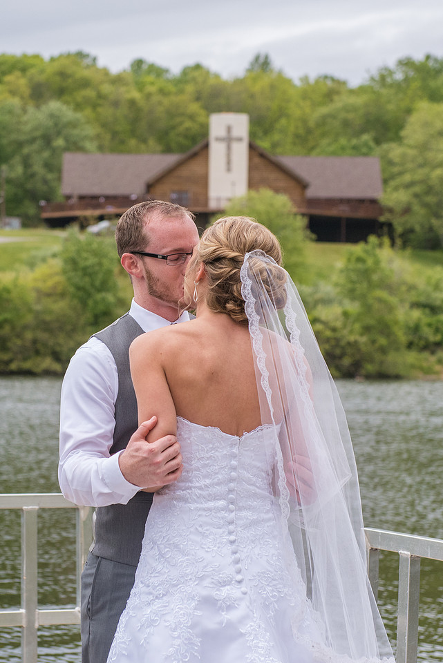 1,clinton-hunterdon-county-NJ-wedding-photographer, cute-sweet--fun-must-have-bride-groom-picture-camp-tecumseh-cherryville-photography