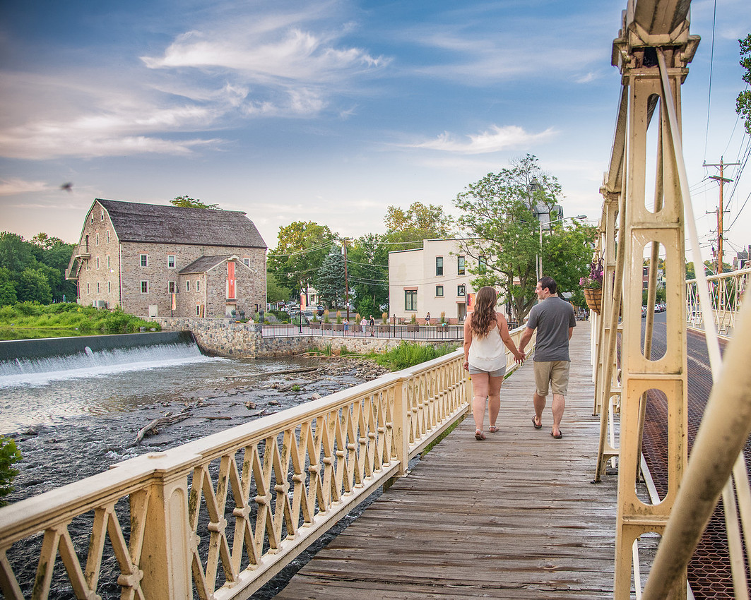 clinton-hunterdon-county-NJ-portrait-photographer, cute-sweet--fun-must-have-engagement-picture-wedding-cherryville-photography