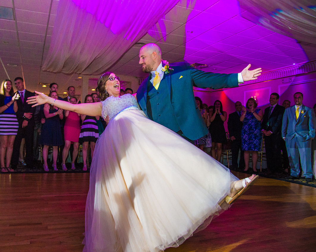 1,clinton-hunterdon-county-NJ-wedding-photographer, cute-sweet--fun-must-have-bride-groom-picture-cherryville-photography-flanders-valley-cc-rustic-barn