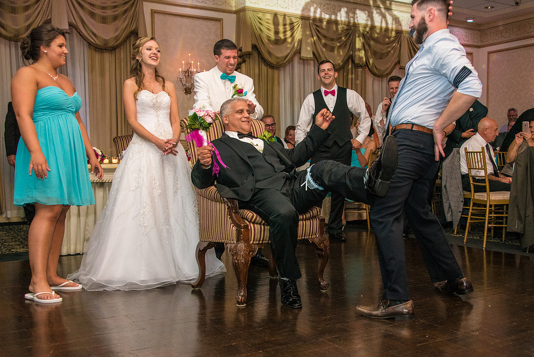 1,clinton-hunterdon-county-NJ-wedding-photographer, cute-sweet--fun-must-have-bride-groom-picture-cherryville-photography-primavera