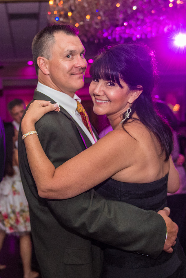 1,clinton-hunterdon-county-NJ-wedding-photographer, cute-sweet--fun-must-have-bride-groom-picture-cherryville-photography-primavera