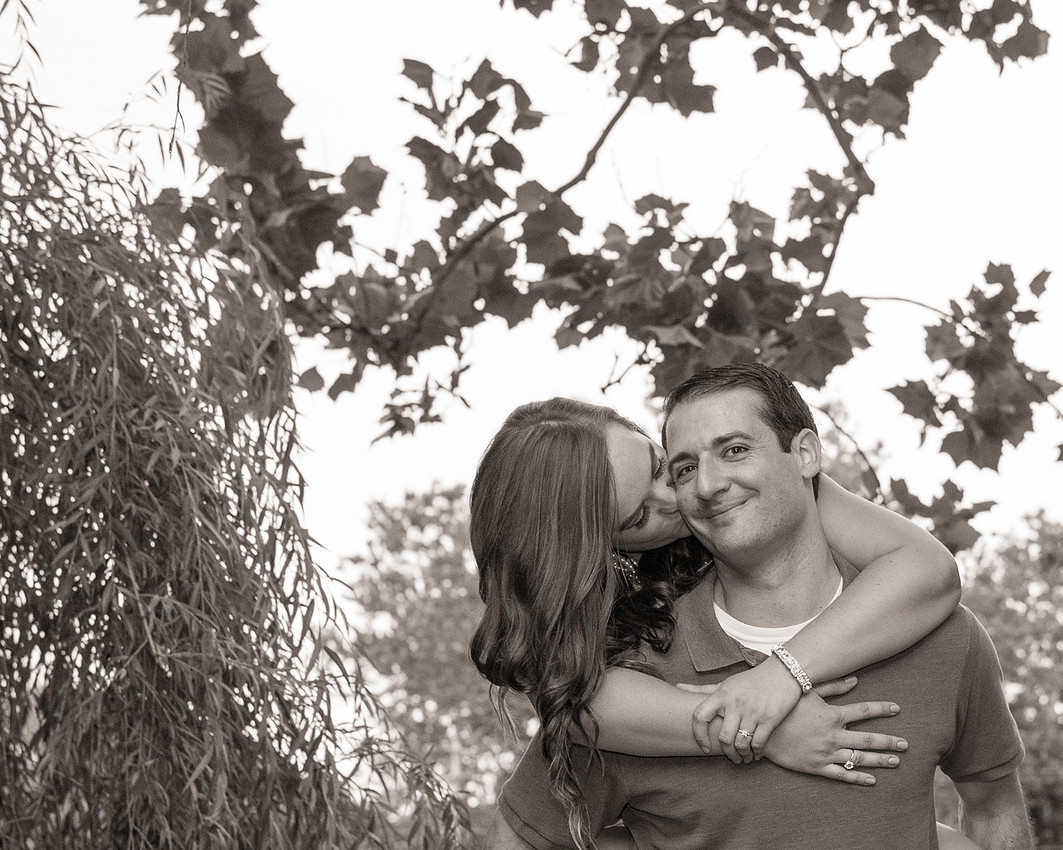 clinton-hunterdon-county-NJ-portrait-photographer, cute-sweet--fun-must-have-engagement-picture-wedding-cherryville-photography