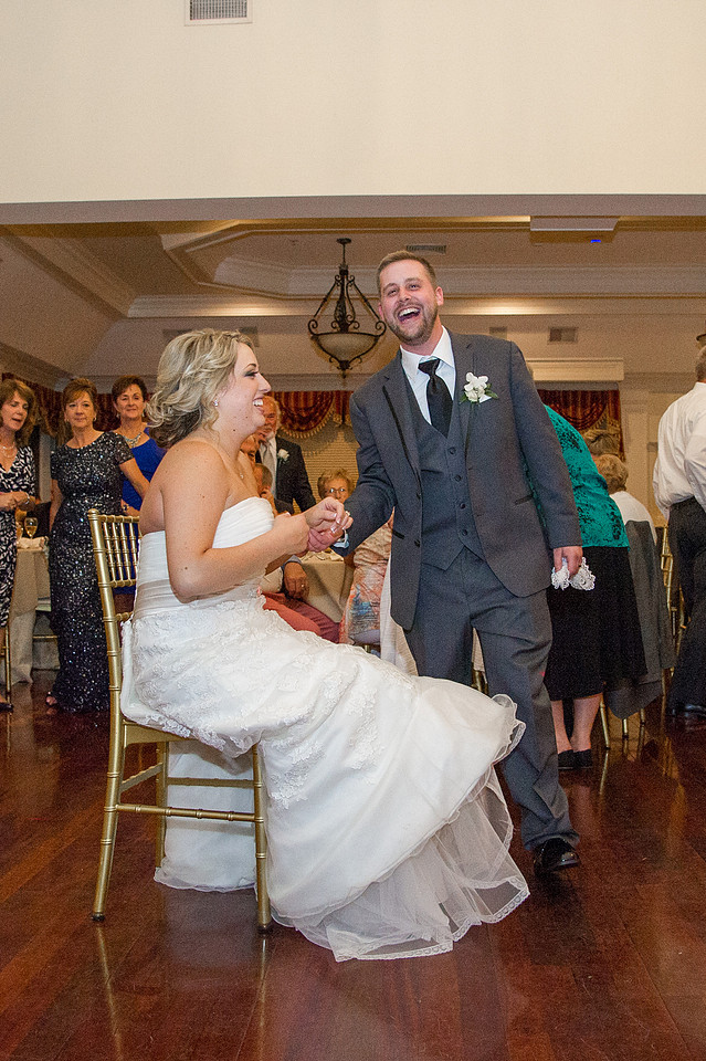 1,clinton-hunterdon-county-NJ-wedding-photographer, cute-sweet--fun-must-have-bride-groom-picture-architechts-golf-club