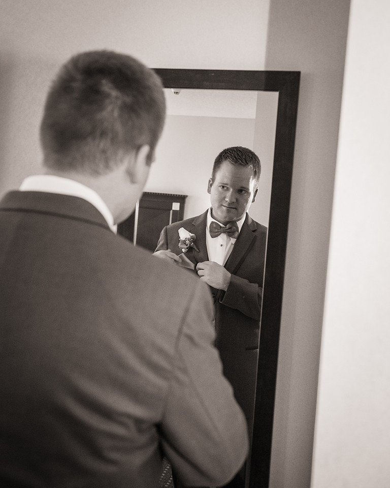 1,clinton-hunterdon-county-NJ-wedding-photographer, cute-sweet--fun-must-have-bride-groom-picture-cherryville-photography-newark-metropolitan-room