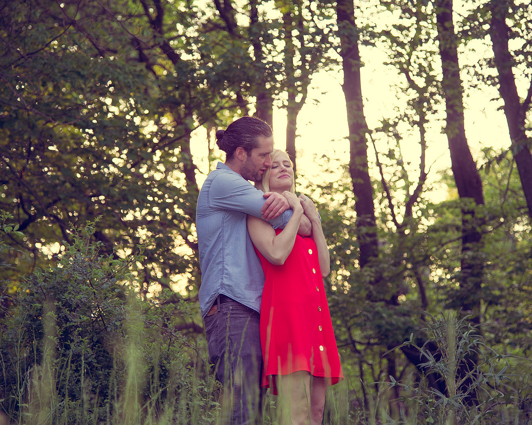 2,clinton-hunterdon-county-NJ-wedding-photographer, cute-sweet--fun-must-have-bride-groom-picture, cute-sweet--fun-must-have-engagement-picture