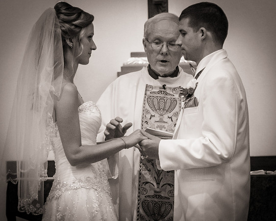 6,clinton-hunterdon-county-NJ-wedding-photographer, cute-sweet--fun-must-have-bride-groom-picture-cherryville-photography-primavera