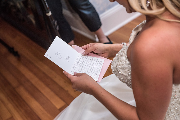 22,clinton-hunterdon-county-NJ-wedding-photographer, cute-sweet--fun-must-have-bride-groom-picture