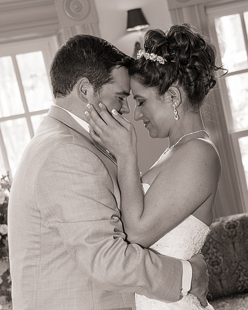 1,clinton-hunterdon-county-NJ-wedding-photographer, cute-sweet--fun-must-have-bride-groom-picture-olde-mill-inn