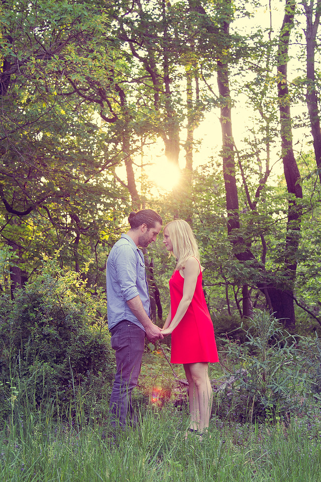 2,clinton-hunterdon-county-NJ-wedding-photographer, cute-sweet--fun-must-have-bride-groom-picture, cute-sweet--fun-must-have-engagement-picture