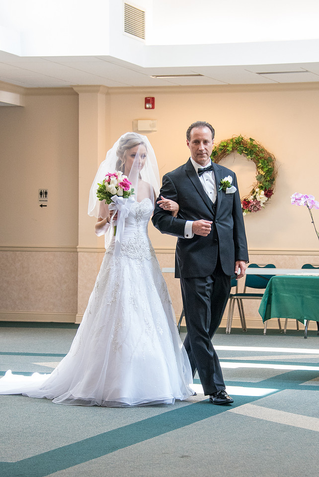 1,clinton-hunterdon-county-NJ-wedding-photographer, cute-sweet--fun-must-have-bride-groom-picture-cherryville-photography-primavera