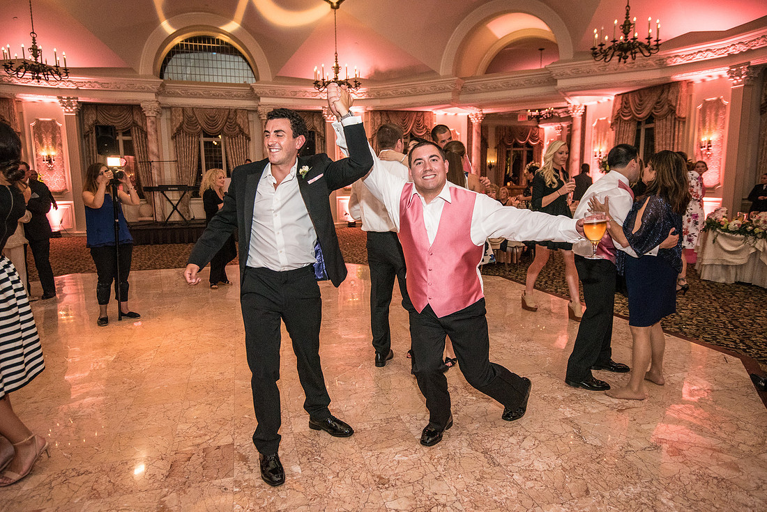 1,clinton-hunterdon-county-NJ-wedding-photographer, cute-sweet--fun-must-have-bride-groom-picture