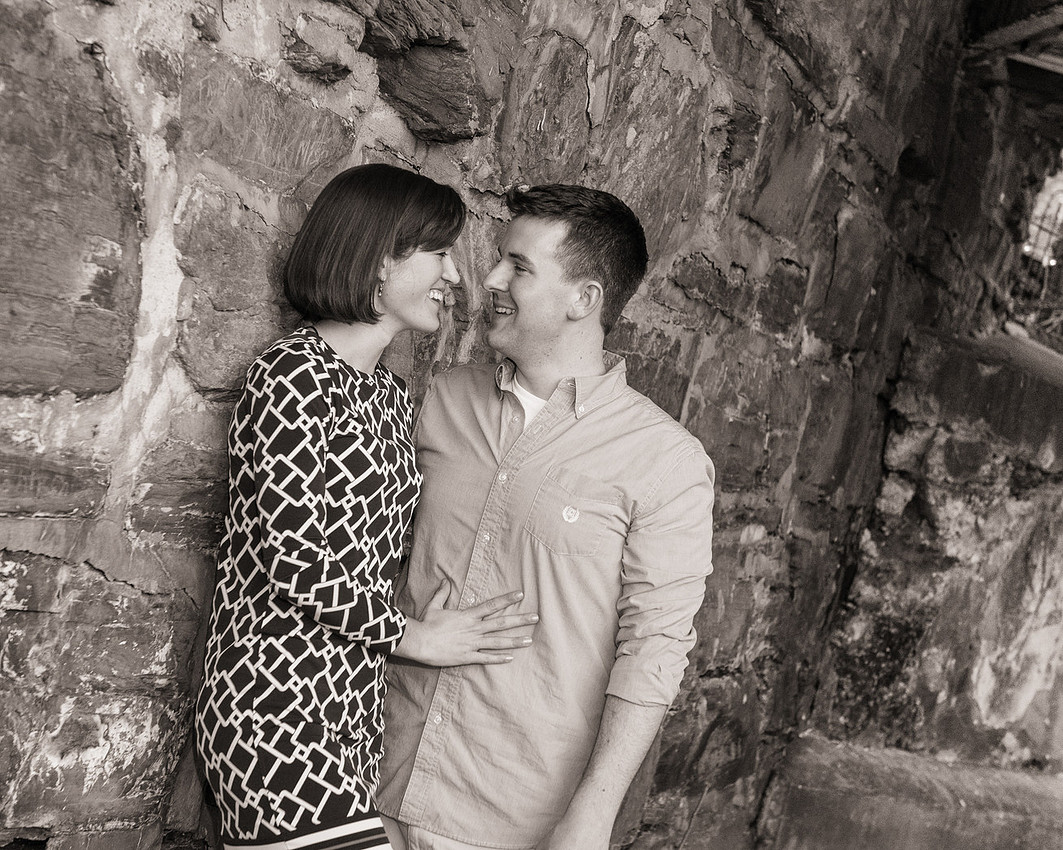 15,cute-sweet-fun-must-have-engagement-picture-clinton-hunterdon-county-cherryville-photography-nj-wedding-photographer-dog