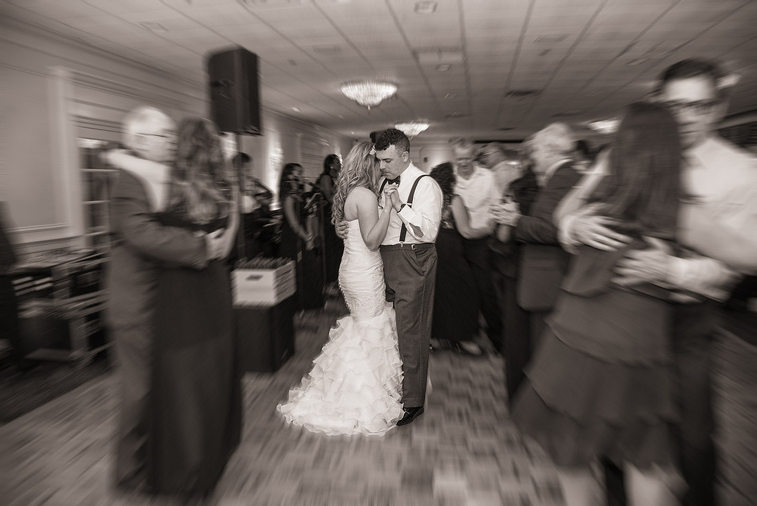 1,Basking-ridge-country-club, cherryville-photography, clinton-hunterdon-country-NJ-wedding-photographer, cross-estates, dolce, must-have-sweet-cute-romantic-wedding-pictures