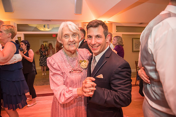 1,clinton-hunterdon-county-NJ-wedding-photographer, cute-sweet--fun-must-have-bride-groom-picture-cherryville-photography-rock-island-lake-club