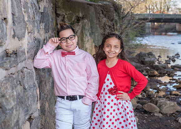 must-have-sweet-cute-romantic-family-pictures-clinton-hunterdon-county-portrait-photographer