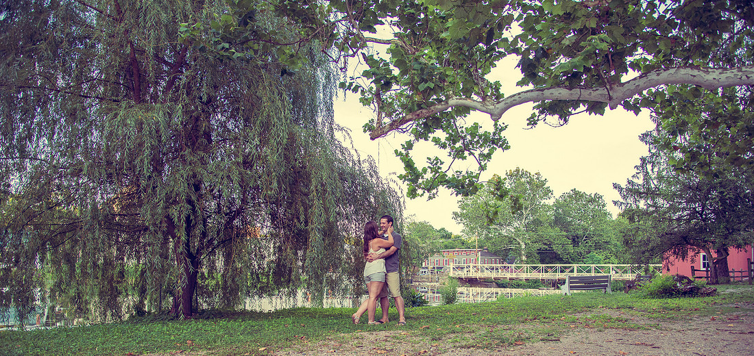 clinton-hunterdon-county-NJ-portrait-photographer, cute-sweet--fun-must-have-engagement-picture-wedding-cherryville-photography