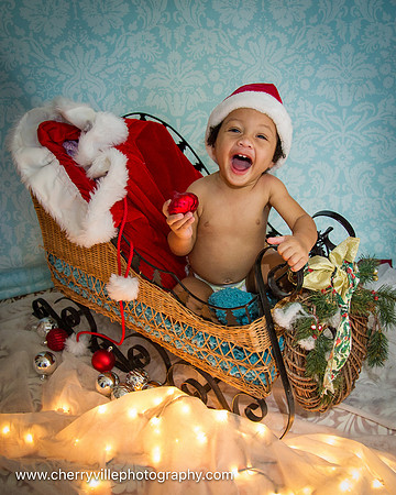 I’m pretty excited for Christmas too :D 1#NJPortrait #Christmas #CherryvillePhotography cherryville-photography-clinton-hunterdon-county-NJ-portrait-photographer, cute-sweet--fun-must-have-baby-christ
