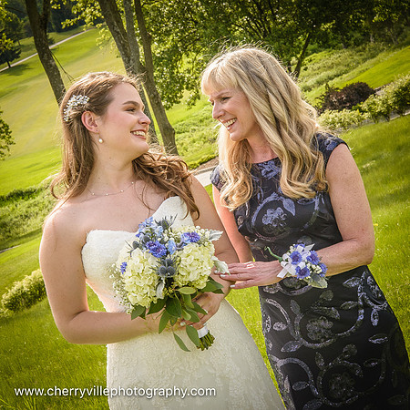 cute-sweet-fun-must-have-bride-groom-picture-cherryville-photography-clinton-hunterdon-county-NJ-wedding-photographer