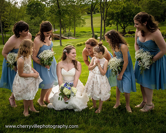 cute-sweet-fun-must-have-bride-groom-picture-cherryville-photography-clinton-hunterdon-county-NJ-wedding-photographer