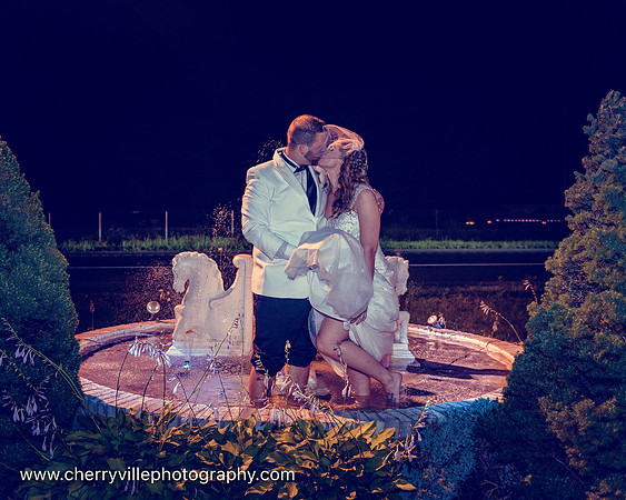 cute-sweet-fun-must-have-bride-groom-picture-cherryville-photography-clinton-hunterdon-county-NJ-wedding-photographer