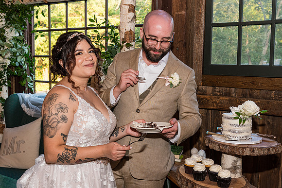Wedding at The Loft at Jacks Barn in Oxford NJ in August taken by Cherryville Photography located in Clinton, NJ-30