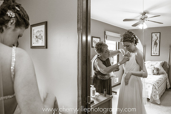 #NJWedding #BeaverBrookCC #CherryvillePhotography cherryville-photography-cute-sweet-fun-must-have-bride-groom-picture-beaverbrook-cc