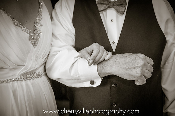 #NJWedding #BeaverBrookCC #CherryvillePhotography cherryville-photography-cute-sweet-fun-must-have-bride-groom-picture-beaverbrook-cc