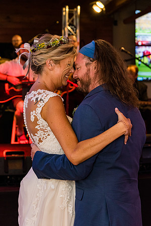 011Wedding Photography at Martells Tiki Bar taken by CherryvillePhotography Flemington, Clinton, Hunterdon County NJ