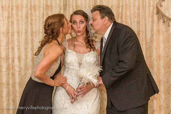021#NJWedding #MountainViewChalet #CherryvillePhotography cherryville-photography-clinton-hunterdon-county-NJ-wedding-photographer, cute-sweet--fun-must-have-bride-groom-picture-mountain-view-chalet
