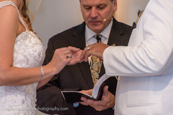 028#NJWedding #MountainViewChalet #CherryvillePhotography cherryville-photography-clinton-hunterdon-county-NJ-wedding-photographer, cute-sweet--fun-must-have-bride-groom-picture-mountain-view-chalet