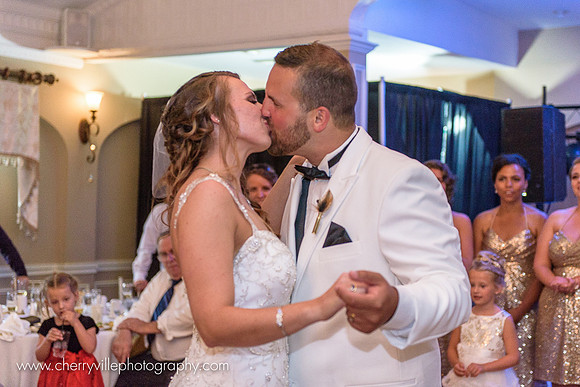 038#NJWedding #MountainViewChalet #CherryvillePhotography cherryville-photography-clinton-hunterdon-county-NJ-wedding-photographer, cute-sweet--fun-must-have-bride-groom-picture-mountain-view-chalet