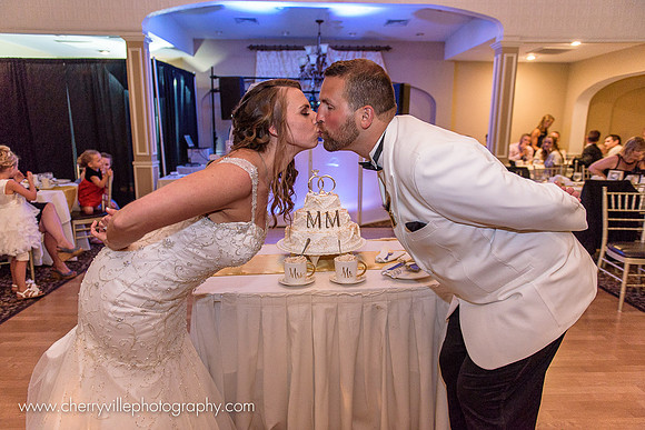 050#NJWedding #MountainViewChalet #CherryvillePhotography cherryville-photography-clinton-hunterdon-county-NJ-wedding-photographer, cute-sweet--fun-must-have-bride-groom-picture-mountain-view-chalet