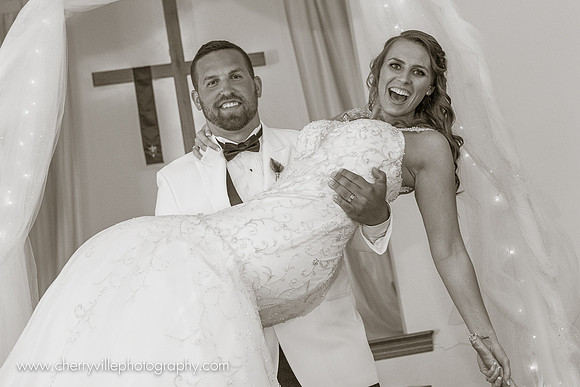 032#NJWedding #MountainViewChalet #CherryvillePhotography cherryville-photography-clinton-hunterdon-county-NJ-wedding-photographer, cute-sweet--fun-must-have-bride-groom-picture-mountain-view-chalet