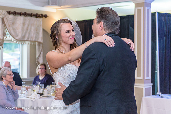 040#NJWedding #MountainViewChalet #CherryvillePhotography cherryville-photography-clinton-hunterdon-county-NJ-wedding-photographer, cute-sweet--fun-must-have-bride-groom-picture-mountain-view-chalet