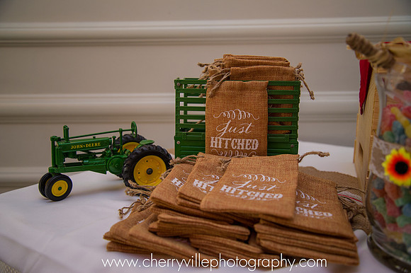 #PeronaFarm #CherryvillePhotography #NJWedding  #NJWedding #CherryvillePhotography cherryville-photography-clinton-hunterdon-county-NJ-wedding-photographer1302