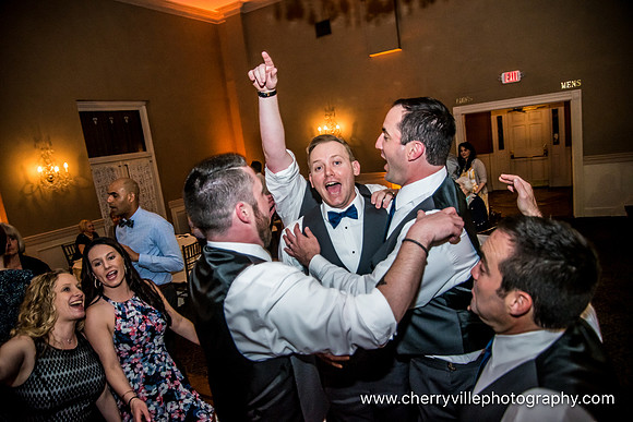 28#NJWedding #DavidsCountryInn #CherryvillePhotography cherryville-photography-clinton-hunterdon-county-NJ-wedding-photographer, cute-sweet--fun-must-have-bride-groom-picture-davids-country-inn